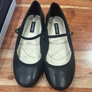 NEW Nine West Leather Mary Jane Shoes